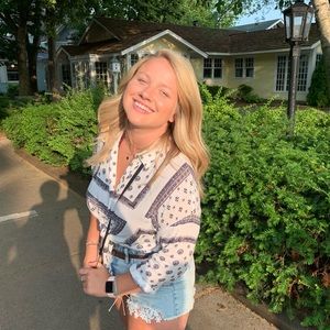 Meet your Posher, Maci